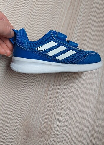 23 Beden Adidas spor ayakkabı 