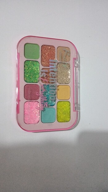 Revolution Glitter far paleti