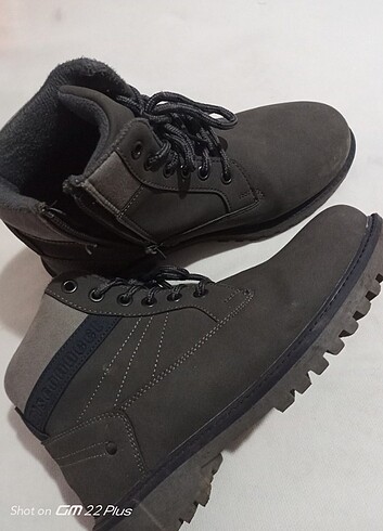 LC Waikiki Erkek bot