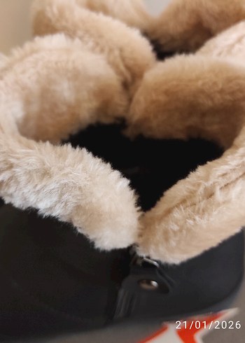 Kinetix Siyah Kürklü Kadın Bot - Görsel 4