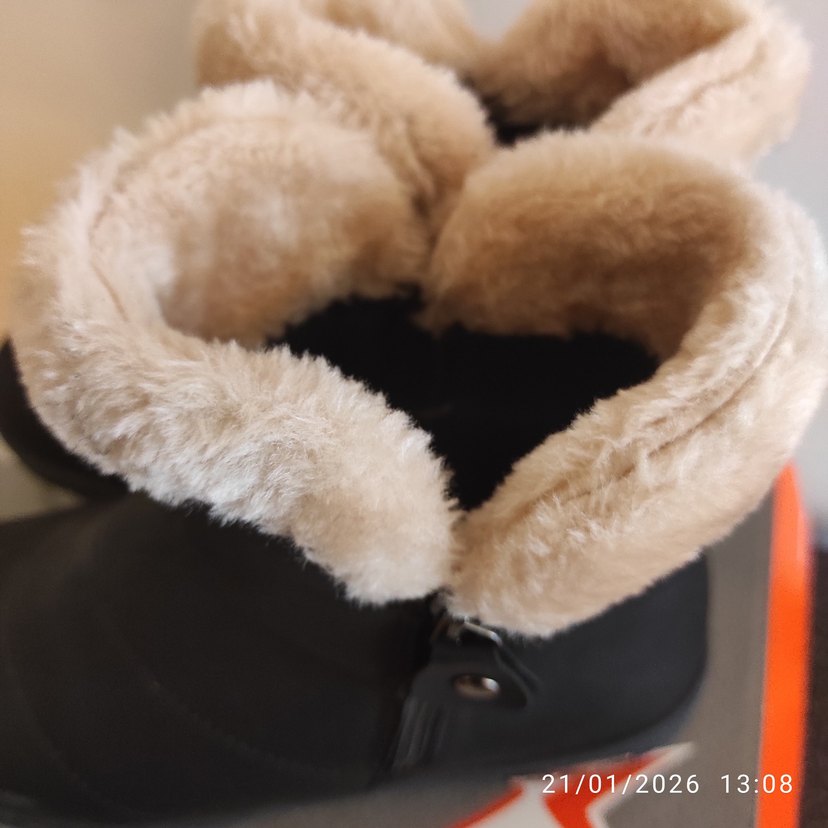 Kinetix Siyah Kürklü Kadın Bot - Görsel 4