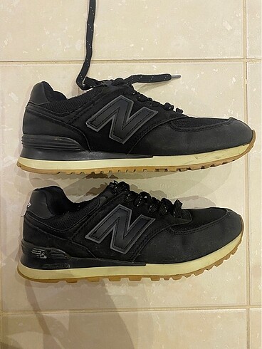 New Balance 574 siyah spor ayakkabı