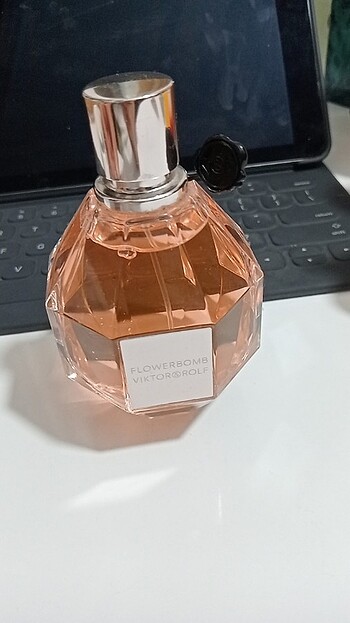 Viktor & Rolf Viktor rolf flowerbomb 