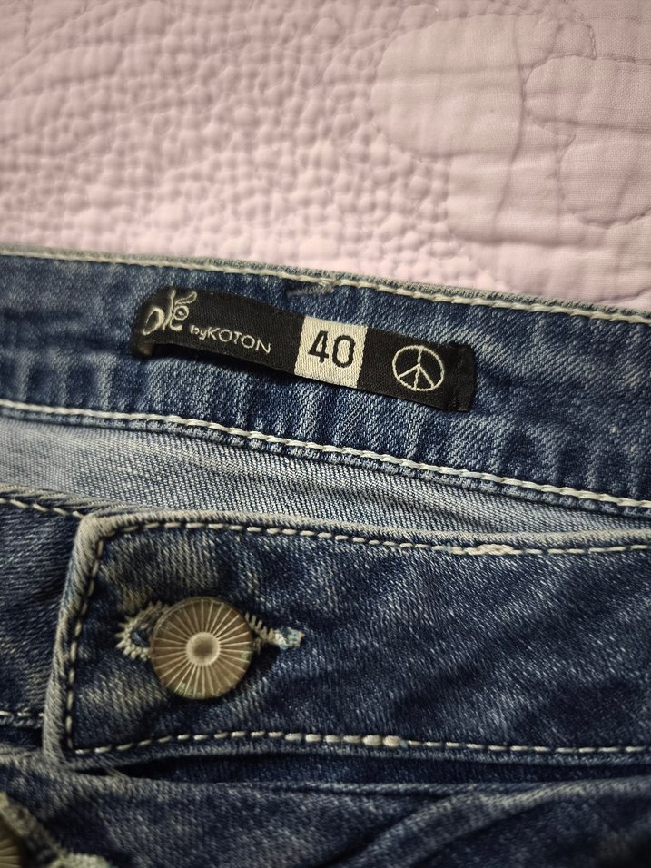 Düğmeli Mini Denim Kot Şort - Görsel 4