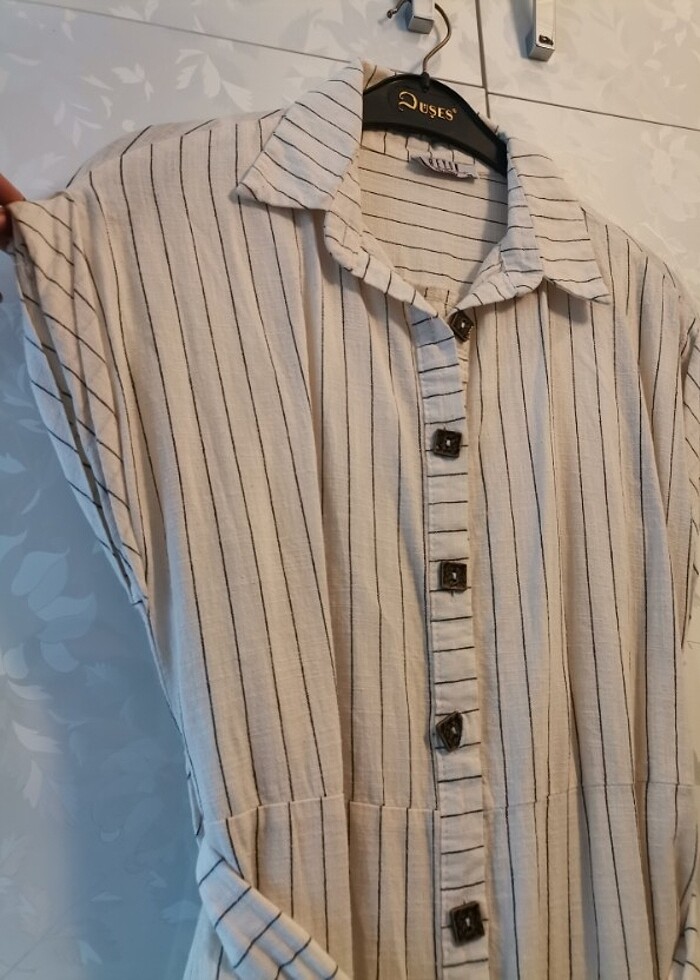 Yırtmaçlı keten elbise  - Görsel 5