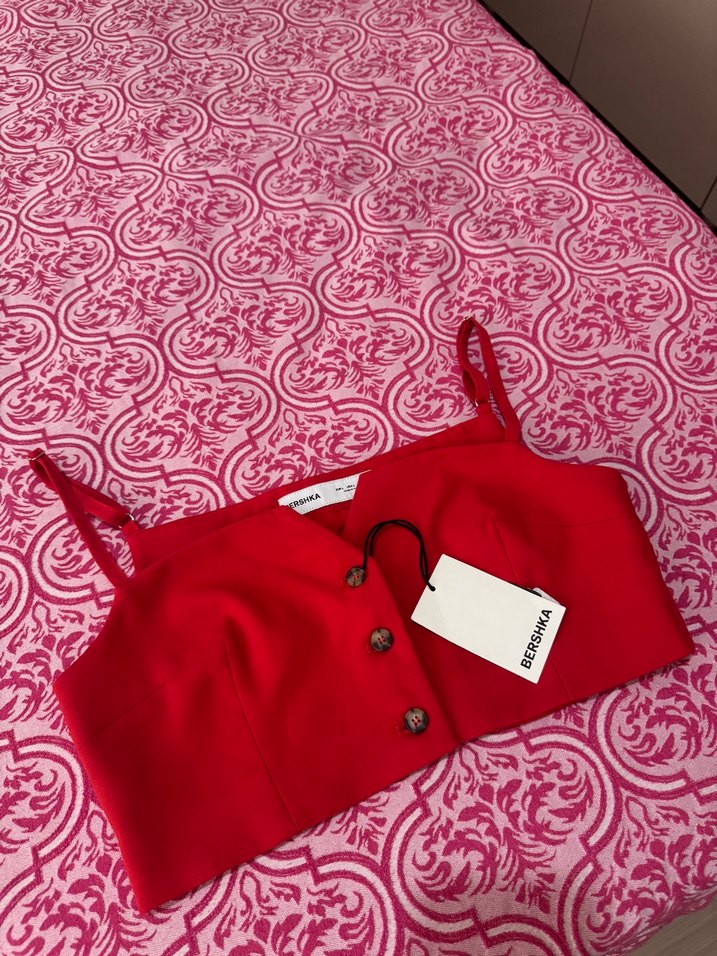 Bershka Düğmeli Kırmızı Mini Büstiyer bluz crop - Görsel 2
