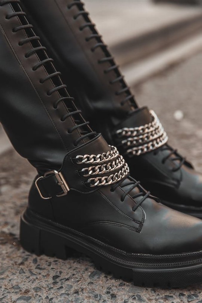 Zincir Detaylı Siyah Uzun Gotik Postal - Görsel 5