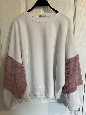 Zara sweatshirt