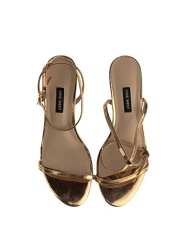 Nine West Abiye Ayakkabı %70 İndirimli.