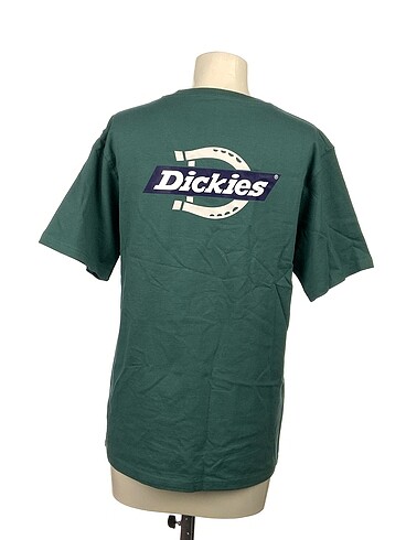 m Beden Diğer T-shirt %70 İndirimli.