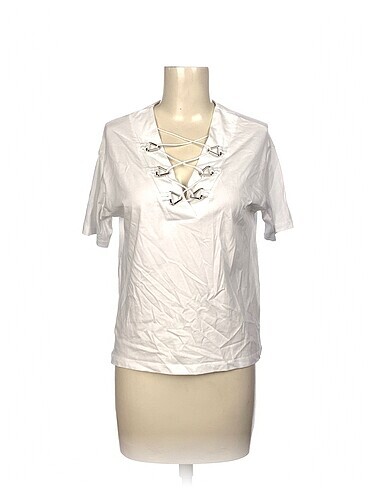 PreLoved T-shirt %70 İndirimli.