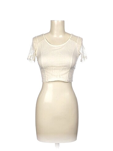 H&M T-shirt %70 İndirimli.