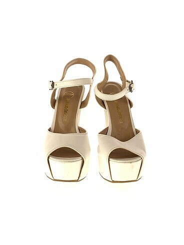 37 Beden PreLoved Platform %70 İndirimli.