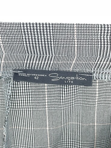 42 Beden gri Renk PreLoved Kumaş Pantolon %70 İndirimli.