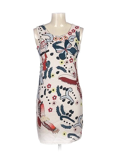 PreLoved Kısa Elbise %70 İndirimli.