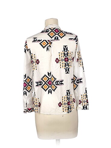 m Beden PreLoved Gömlek %70 İndirimli.