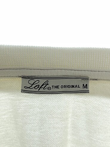 m Beden beyaz Renk PreLoved T-shirt %70 İndirimli.