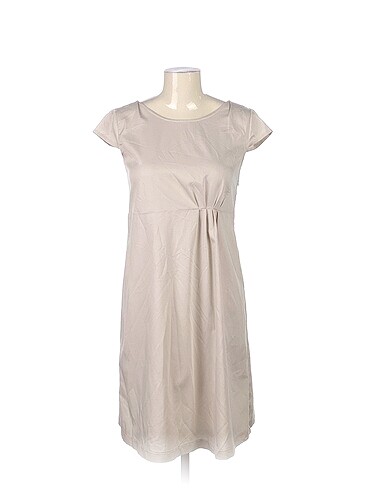 PreLoved Kısa Elbise %70 İndirimli.