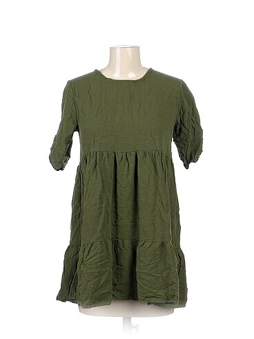 PreLoved Kısa Elbise %70 İndirimli.