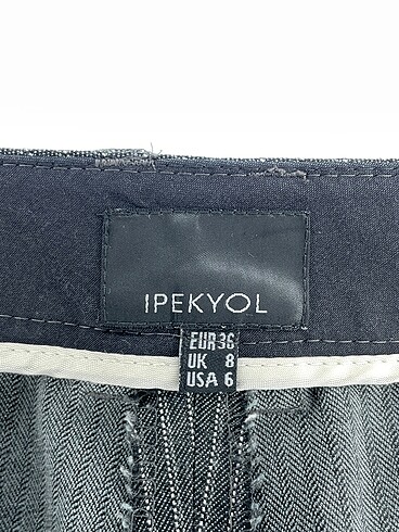 36 Beden gri Renk ipekyol Kumaş Pantolon %70 İndirimli.