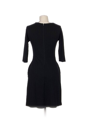 m Beden PreLoved Kısa Elbise %70 İndirimli.