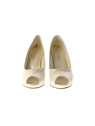 39 Beden PreLoved Platform %70 İndirimli.