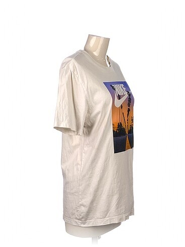 Nike Nike T-shirt %70 İndirimli.