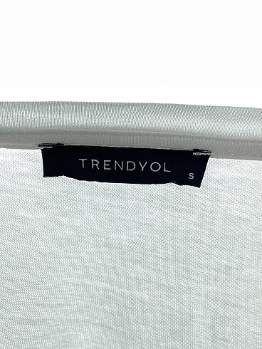 s Beden beyaz Renk Trendyol & Milla T-shirt %70 İndirimli.