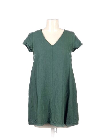 PreLoved Kısa Elbise %70 İndirimli.