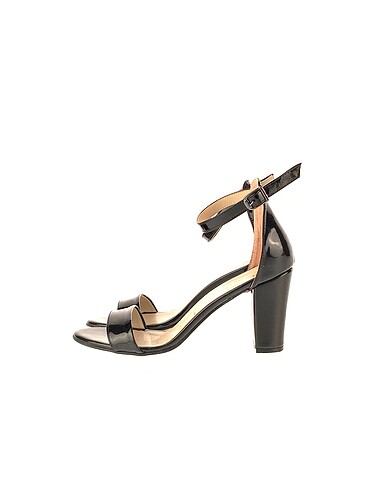 PreLoved Sandalet %70 İndirimli.