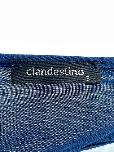 s Beden lacivert Renk PreLoved T-shirt %70 İndirimli.