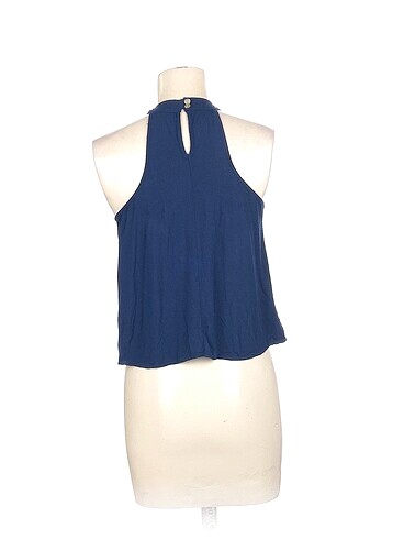 s Beden PreLoved T-shirt %70 İndirimli.