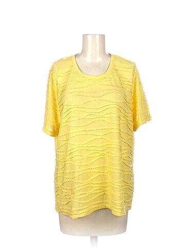 PreLoved T-shirt %70 İndirimli.