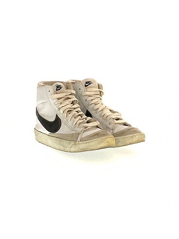 Nike Nike Spor Ayakkabı %70 İndirimli.
