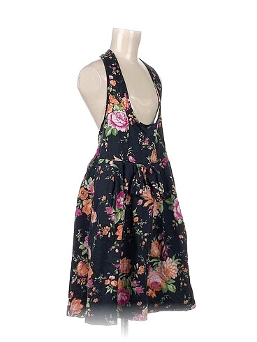 Vintage Love PreLoved Kısa Elbise %70 İndirimli.
