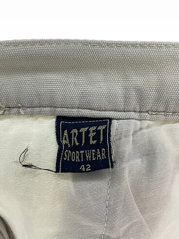 42 Beden çeşitli Renk PreLoved Mini Şort %70 İndirimli.