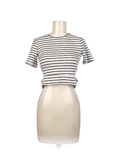 PreLoved T-shirt %70 İndirimli.