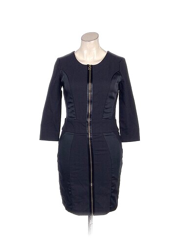 PreLoved Kısa Elbise %70 İndirimli.