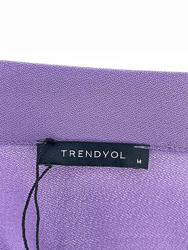 m Beden çeşitli Renk Trendyol & Milla Bluz %70 İndirimli.