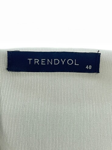 40 Beden beyaz Renk Trendyol & Milla Kısa Elbise %70 İndirimli.