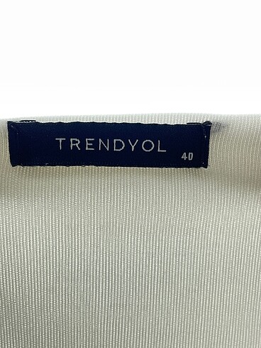 40 Beden beyaz Renk Trendyol & Milla Kısa Elbise %70 İndirimli.