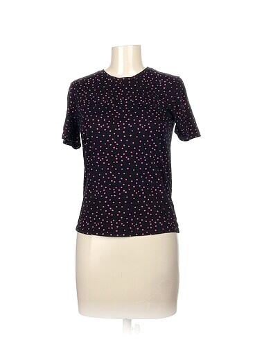 Mango T-shirt %70 İndirimli.