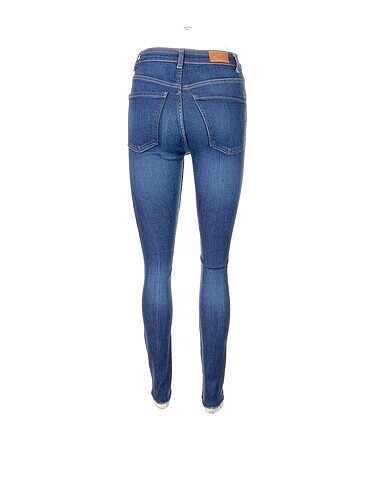 36 Beden Bershka Jean / Kot %70 İndirimli.