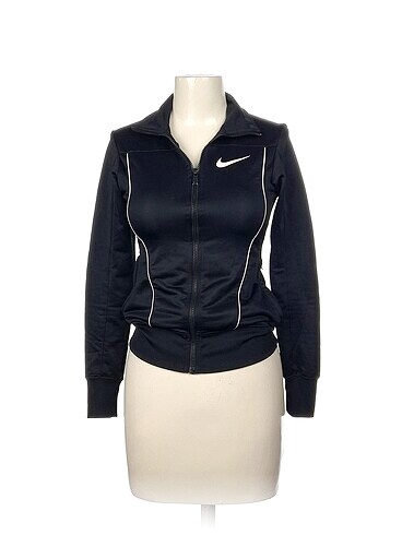 Nike Spor Dış Giyim %70 İndirimli.