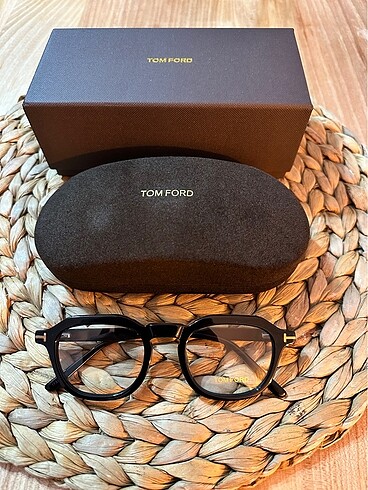 TOM FORD TF5836