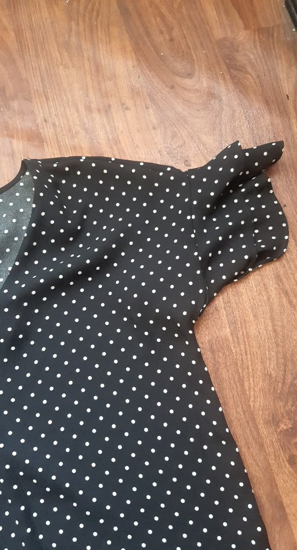 Siyah Puantiyeli V Yaka Hamile Bluzu - Görsel 4