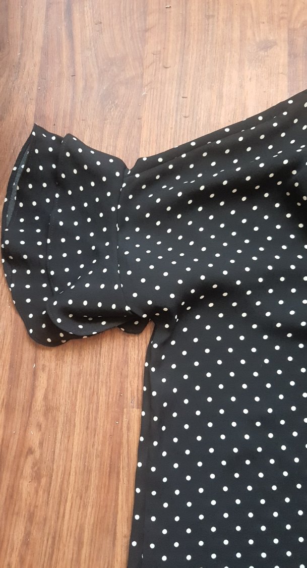 Siyah Puantiyeli V Yaka Hamile Bluzu - Görsel 2