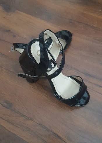 Siyah Rugan Stiletto Topuklu Kadın Ayakkabı - Görsel 6