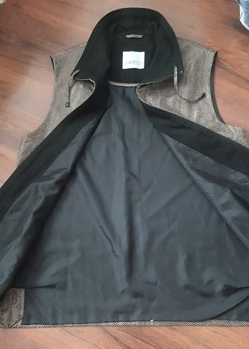 Gri Yılan Desenli Deri Kolsuz Yelek - Görsel 3