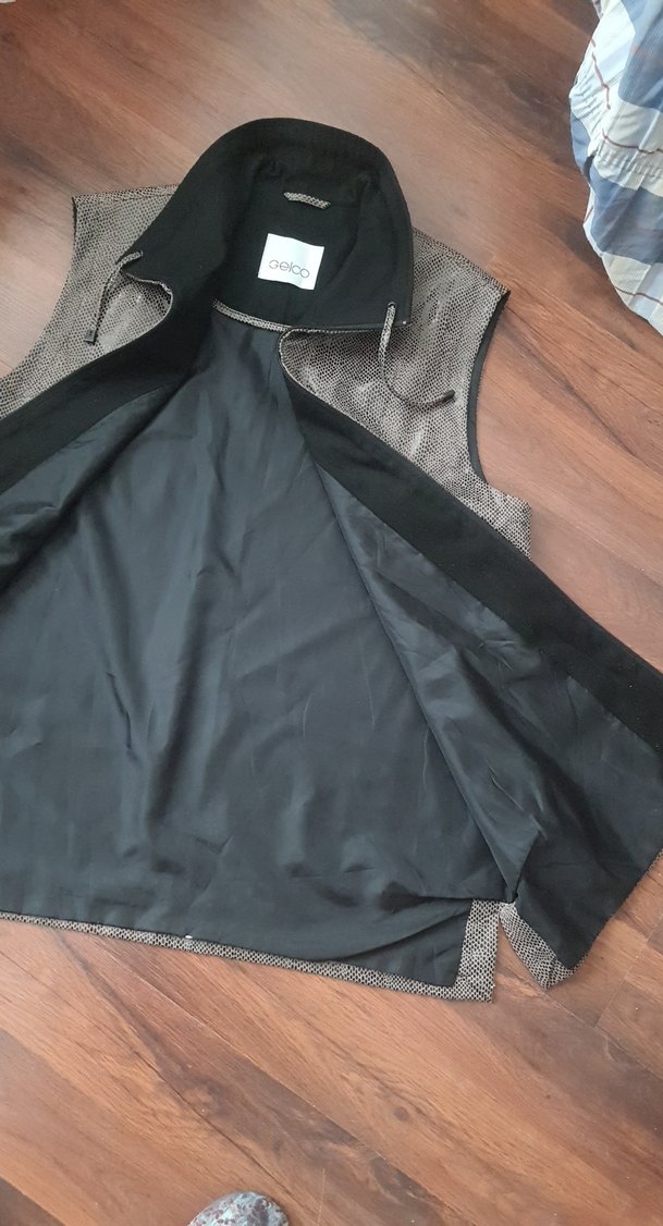 Gri Yılan Desenli Deri Kolsuz Yelek - Görsel 5